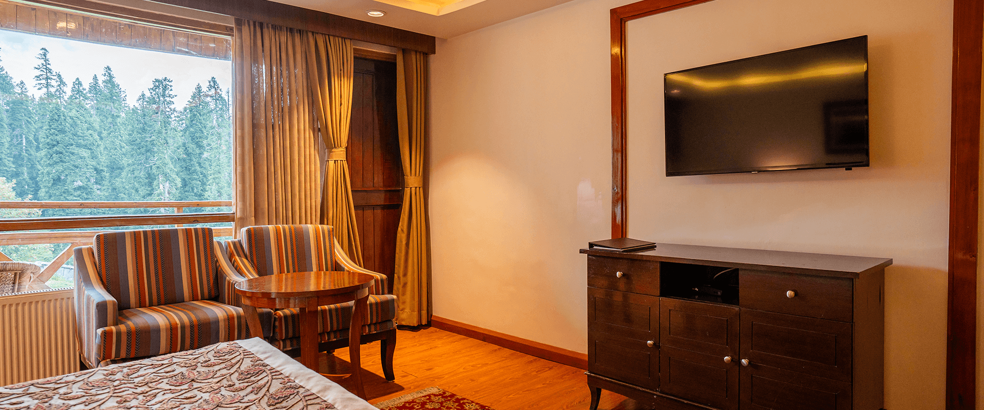 Deluxe Rooms with Balcony