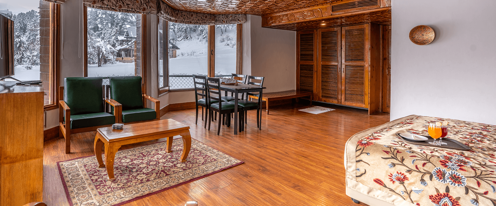 Deluxe Suites